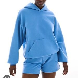 Aritzia Super World The Super Fleece Oversized Hoodie